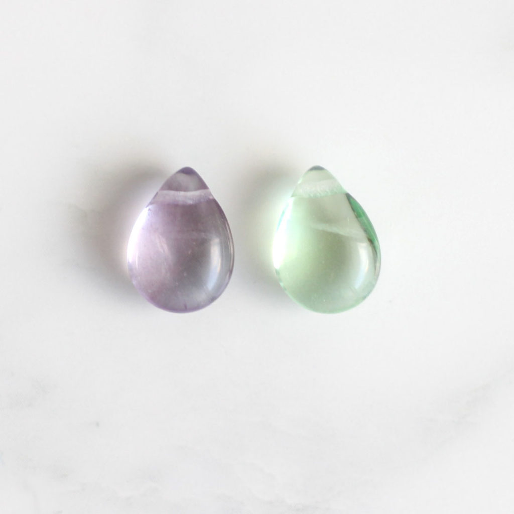 世界に一つの組み合わせ クリスタルクォーツとマルチカラーフローライトピアス Sasha S Room