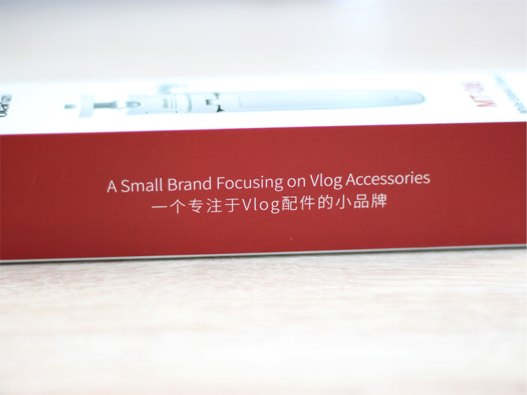 A Small Brand Focusing on Vlog Accessories