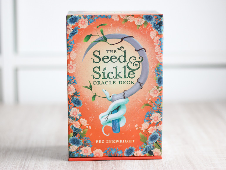 The Seed and Sickle Oracle Deckのパッケージ